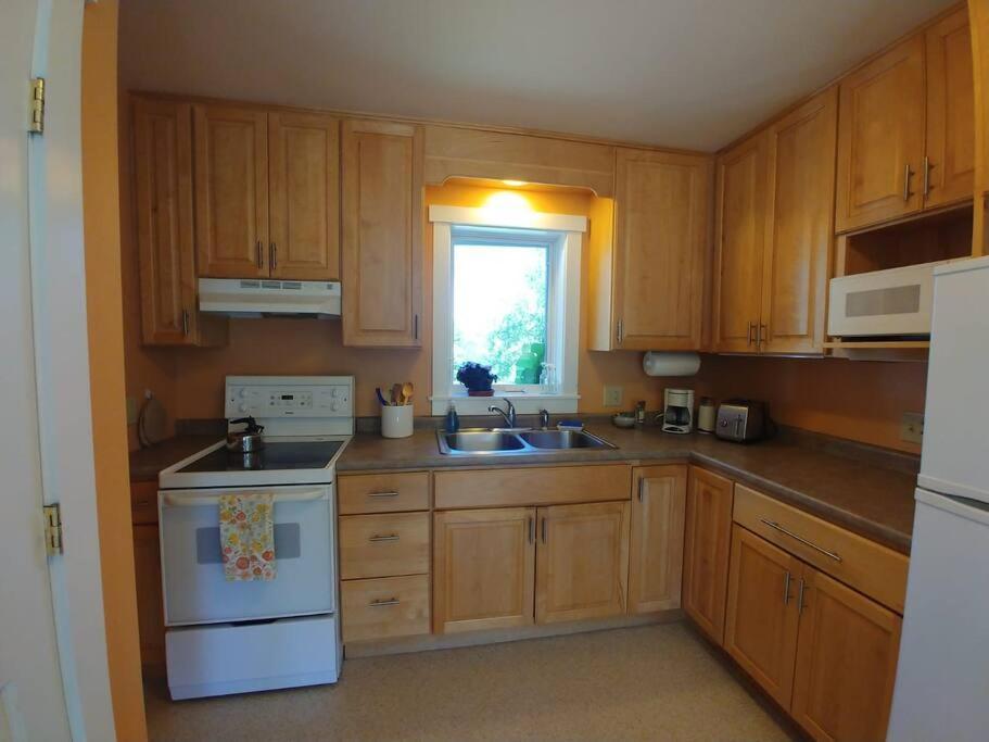 Spacious Country Retreat Close To Town And Nature, Sylvana Farm Vt مونبلييه المظهر الخارجي الصورة