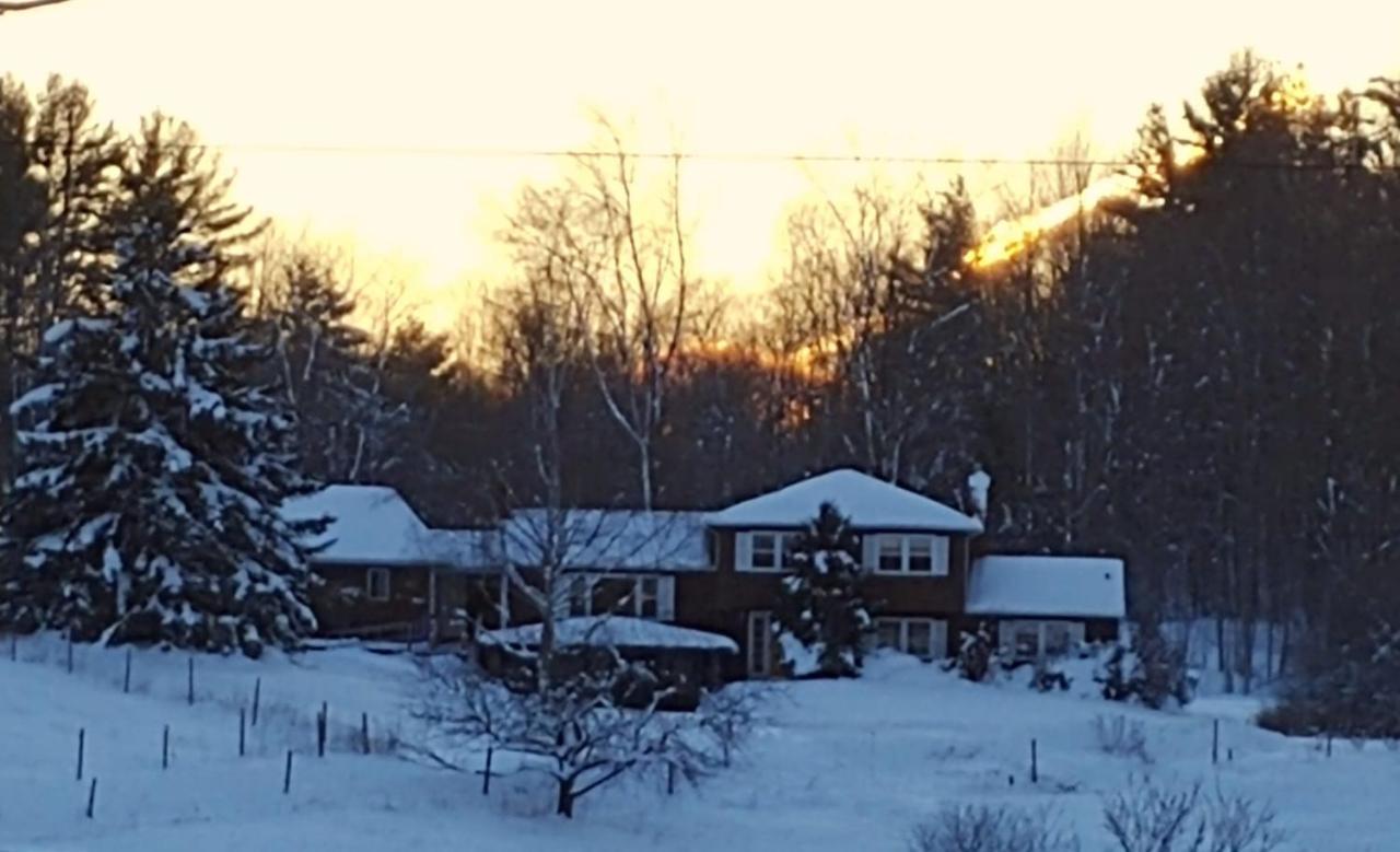 Spacious Country Retreat Close To Town And Nature, Sylvana Farm Vt مونبلييه المظهر الخارجي الصورة