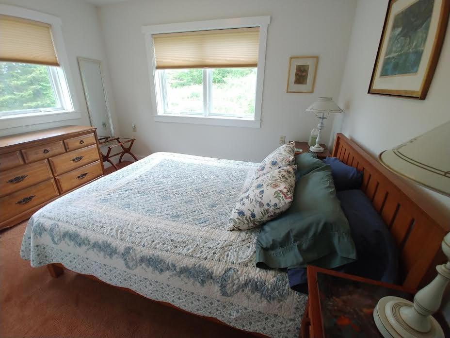 Spacious Country Retreat Close To Town And Nature, Sylvana Farm Vt مونبلييه المظهر الخارجي الصورة